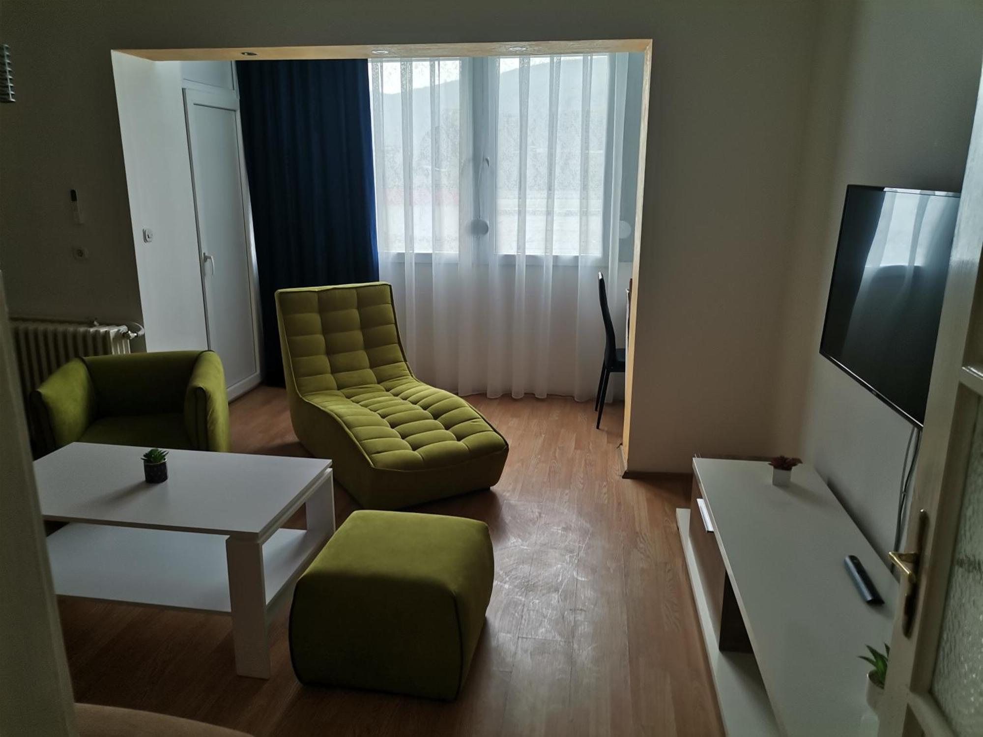 Calla 5 Apartment - Main Square, In The City Shopping Center - Parking Slot With Security And Video Camera Szkopje Kültér fotó