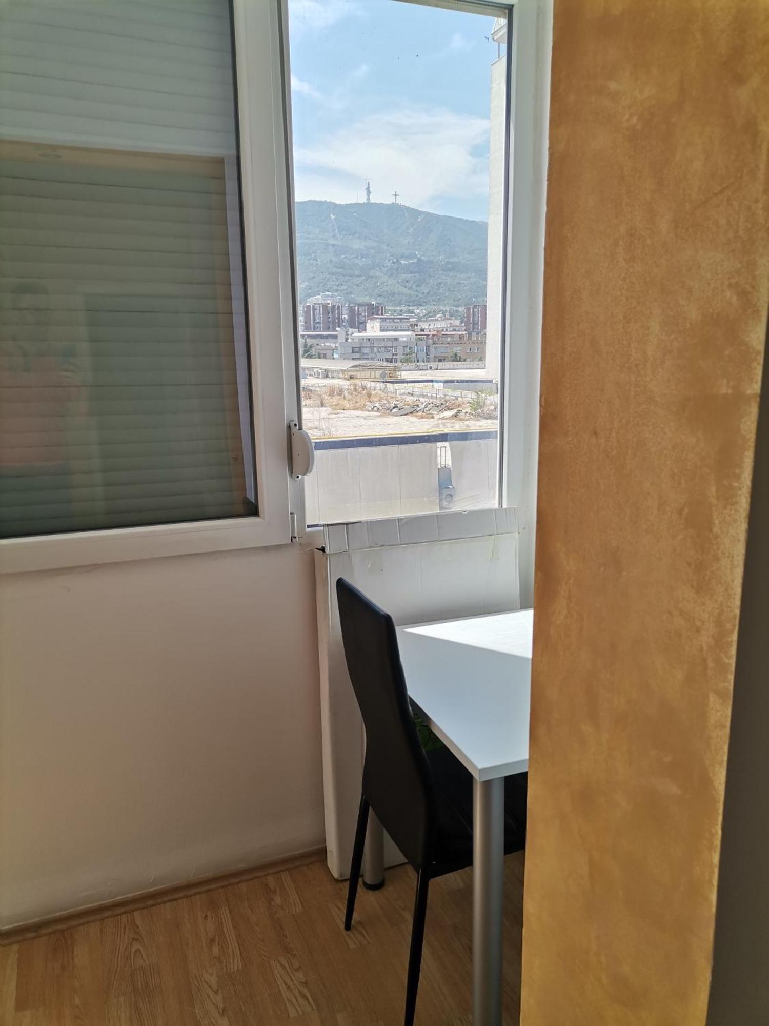 Calla 5 Apartment - Main Square, In The City Shopping Center - Parking Slot With Security And Video Camera Szkopje Kültér fotó