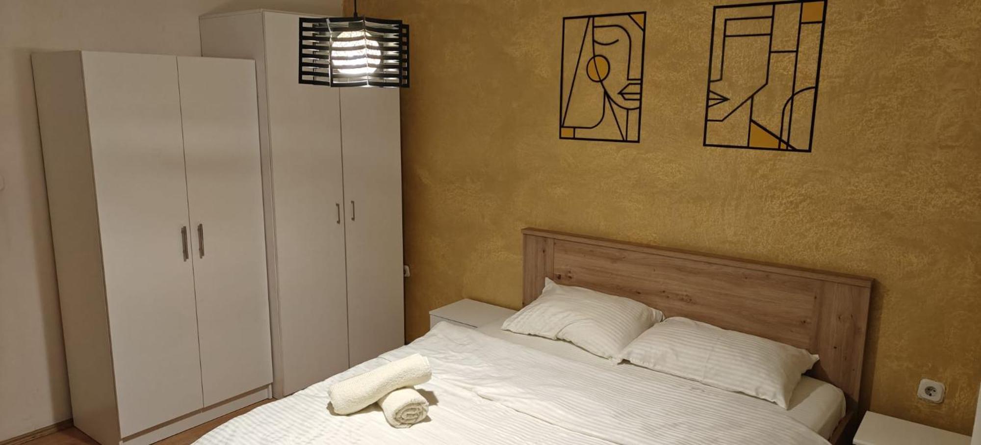 Calla 5 Apartment - Main Square, In The City Shopping Center - Parking Slot With Security And Video Camera Szkopje Kültér fotó