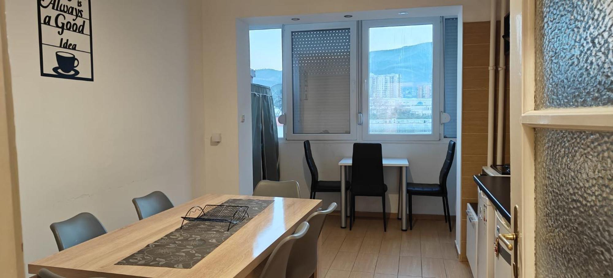 Calla 5 Apartment - Main Square, In The City Shopping Center - Parking Slot With Security And Video Camera Szkopje Kültér fotó